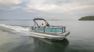 Bentley Pontoons Bolt