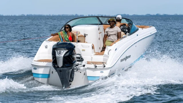 NauticStar 243DC Deck · Model overview