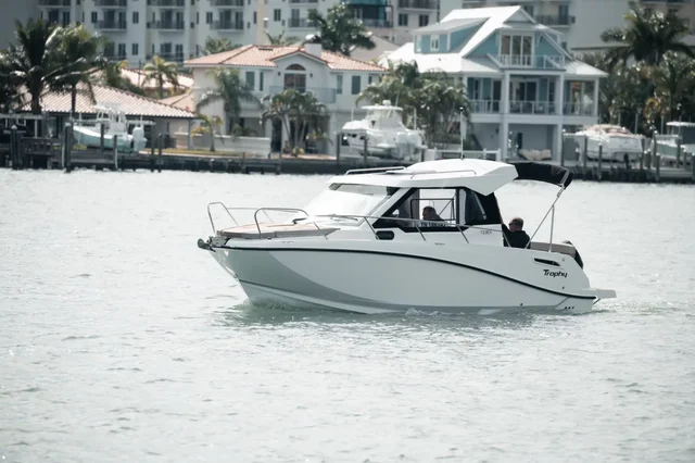 Trophy T23 Explorer · Model overview
